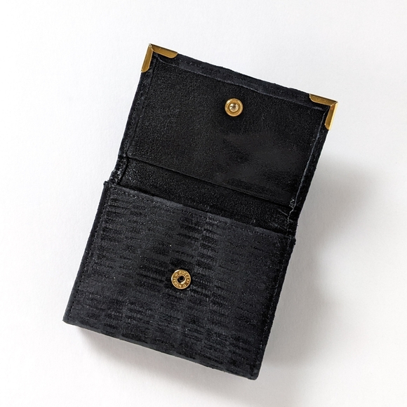 Vintage Black Leather Wallet - Picture 4 of 10